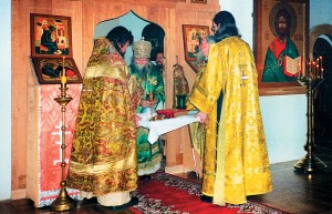 Освящение храма во имя сретения иконы Пресвятыя Богородицы Владимирския, 12 декабря 1999 г.